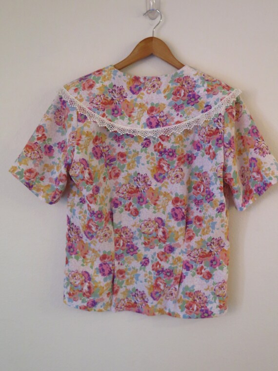 80s Era Vintage Purple Floral Top in Size 10: A c… - image 8