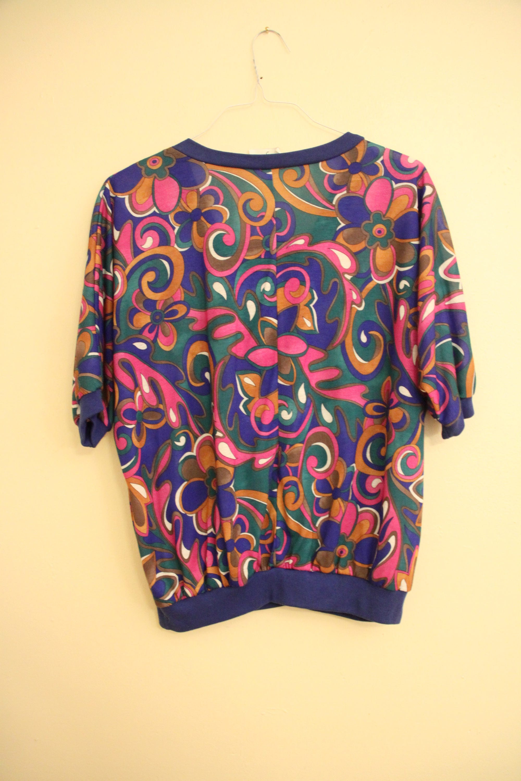 70s Era Vintage Top in Women's Size Large: A Cute V Neck - Etsy UK