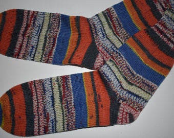 41 - 42 Opal Nach Hundertwasser gestrickte Socken* Regentag auf Liebe Wellen, Geschenk, Haussocken, warm, gelb, blau, orange