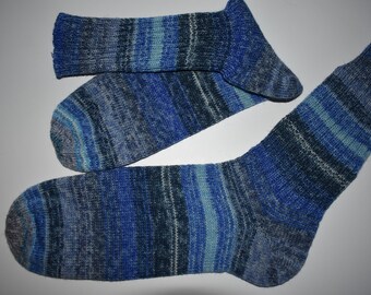 45/46 Gestrickte Socken Wollsocken Stricksocken Haussocken warme Socks Strümpfe Geschenk blau*