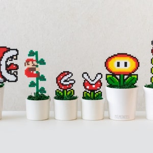 Pixel Plant in handmade pot Potted plant perler Super Mario Gamer hama Nintendo Videogame pixel gamer room Mario pixel art Piranha plant