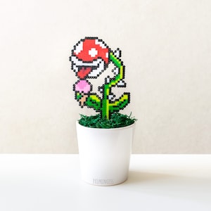 Summer Pixel Plant in a pot Piranha plant perler Super Mario Gamer hama Nintendo Videogame decor gamer room Mario pixel art Piranha plant