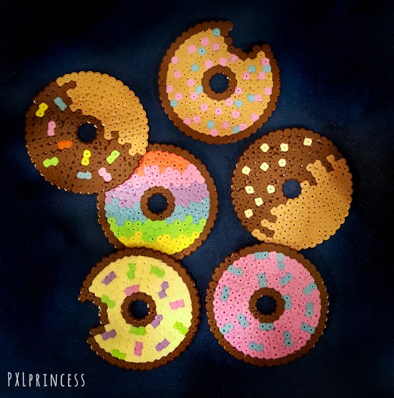 Donut pixel art coaster Doughnut Hama Perler perles sous-verres doux  bonbons décor Home Office bureau sous-verre -  Canada