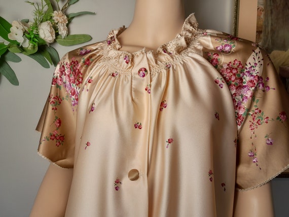 Vintage 1960's Japanese Floral Silky Dressing Gow… - image 5