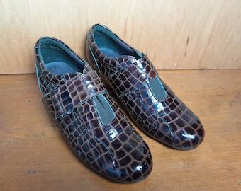AS NEW Vintage Patent Vegan Leather Alligator Print Shoes - Womens 40 Au. 9.