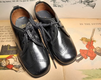 Mid Century NOS Patent Leather Toddler Childrens Shoes - Perfect for Photo Shoots or Display