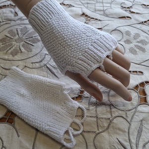 Vintage White Mid Century Hand Knitted New and Unused Fingerless Gloves
