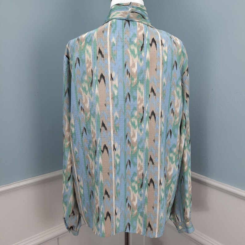 Vintage Top Large Blue Tan Ikat Pussy Bow High Neck Secretary Blouse 80s