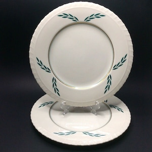 Kroning door Hannover Plates 2 Diner Green Leaf Gold Trim Geschulpte jaren &#39;50 Vintage