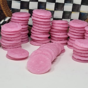 Wax embeds cookie fake food display prop pink cookies