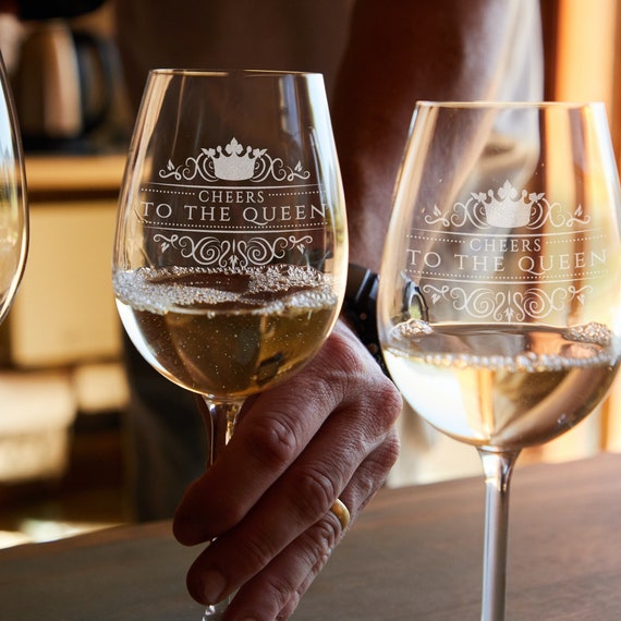 Cheers to the Queen Wine Glass Queen Elizabeth II Toasting Etsy