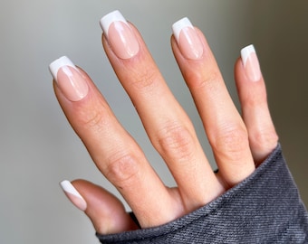 Solid color press on nails (Medium)