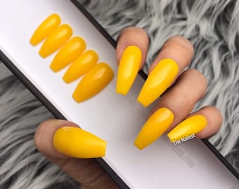Premium calidad dorada novia gel sólido / mate o brillo / uñas falsas / uñas falsas / prensa en las uñas / pegamento en las uñas / formas personalizadas