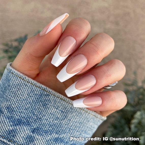 NATURAL acrylic artificial shining fake nails french manicure yellowish  white - Price in India, Buy NATURAL acrylic artificial shining fake nails  french manicure yellowish white Online In India, Reviews, Ratings &  Features |