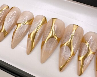 Gold Schnapps | Cat-eye with Gold | Press On Nails | Fake Nails | False Nails | Glue On Nails | Bridal Nails | The Nailest