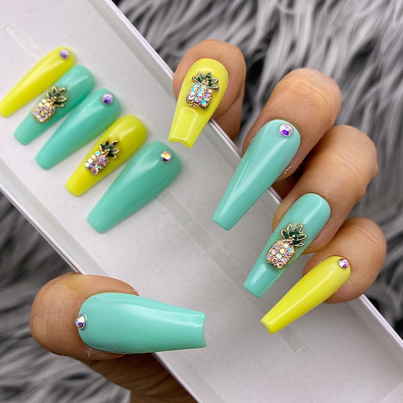 Piña Express Encanto y Amarillo Verde mezclado Prensa en Uñas - Etsy España