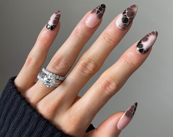 Kahlua y crema / Efecto tie dye marrón y negro / Uñas postizas / Cualquier forma / Uñas postizas / Uñas adhesivas