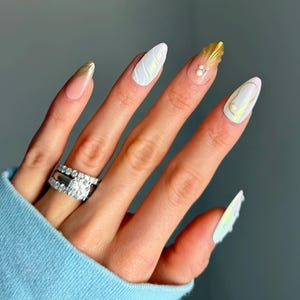 Sea Shells Melody  Press On Nail Set | Press On Nails | Fake Nails | False Nails | Glue On Nails | Bridal Nails | The