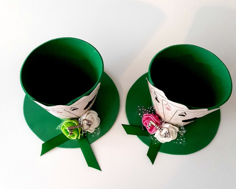 Alice in Wonderland Party Favor Boxes: Mad Hatter Tea Party Decorations 1pc image 6