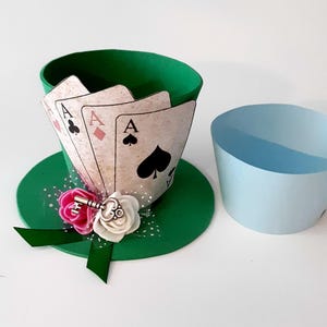 Alice in Wonderland Party Favor Boxes: Mad Hatter Tea Party Decorations 1pc image 8