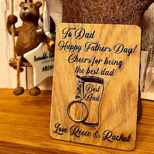Tarjeta de madera personalizada para el Día del Padre con llavero extraíble