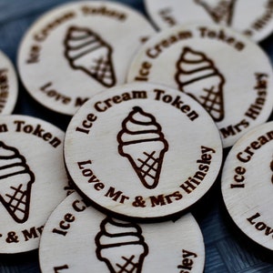 Personalised Birch Ice Cream Tokens Wedding Favours Circles Party Celebration Wooden Ice Cream Cone