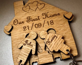 Personalised Oak Our First Home Keyring Wall Holder Plaque House Warming Wooden