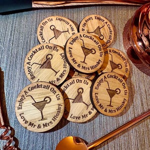 Fichas de cóctel de roble personalizadas, regalos de boda, círculos, celebración de fiestas, copas de cóctel de madera, disfrute de una bebida por nuestra cuenta, fichas para bebidas, ginebra