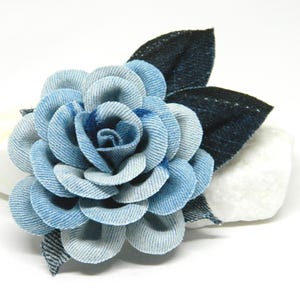 Recycled Jeans Blue Flower Brooch, Textile Brooch, Denim Flower, Denim Fabric Flower Pin, Upcycled Denim, Recycled Flower, Small Flower Pin
