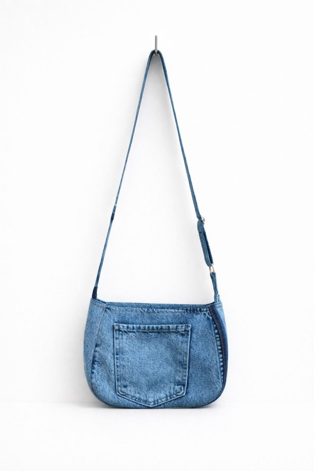 バッグ 00s y2k tech paul smith jeans sling bag Amazon.com: Denim Crossbody Bags for Women Men, Messenger Bag Y2K
