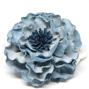 Eco-Friendly Denim Rose Pin, Jeans Flower Brooch, Textile Brooch, Denim Fabric Brooch, Flower Pin, Upcycle Denim, Blue Flower Textile Brooch