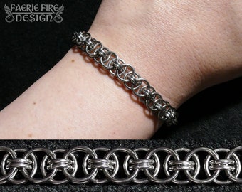 Helm Weave Chainmail Bracelet - Stainless Steel - 18ga