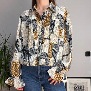 Vintage Patchwork Blumenbluse Übergröße, Cottagecore Gesmokt Rüschen Shirt, Erdfarben Oma Core Button Up, Chiffon Laterne Ärmel Top