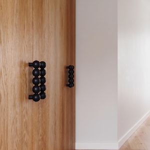 Grandi maniglie per cassetti con perline – Maniglie per mobili in legno di quercia e frassino fatte a mano – Diverse misure
