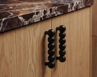 Grandes poignées de tiroir perlées - Poignées de placard faites à la main en bois de chêne et de frêne - Plusieurs tailles