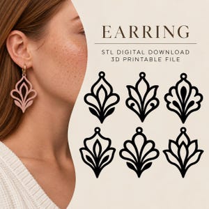 Puede incluir: Un pendiente recortado de color rosa claro con una forma inspirada en flores, acompañado de seis variaciones gráficas digitales negras del mismo diseño. El texto EARRING STL DIGITAL DOWNLOAD 3D PRINTABLE FILE aparece sobre los iconos.