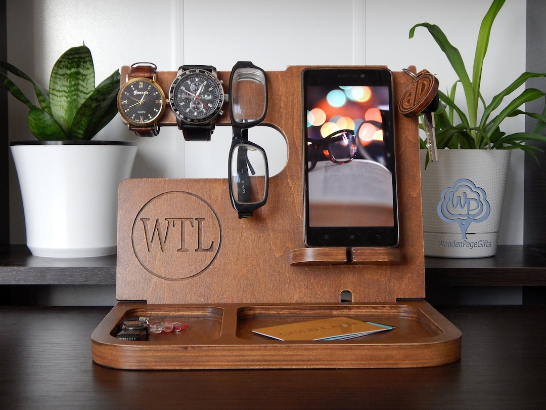 Daddy Gift Docking Station, Christmas Day Gift , Awesome Dad Gift, New
