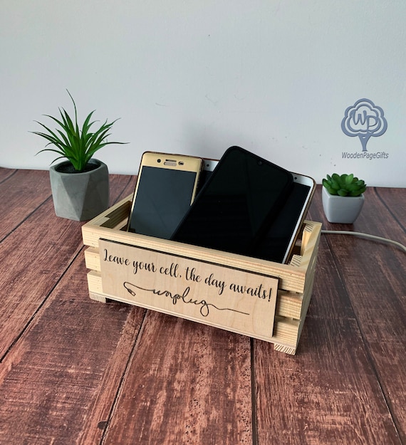 Personalized Organizer Box for iPad Double Wood Box for Two Phone Unplug Box Rustic Family Cell Phone Holder Premium Unplug Box Electronics