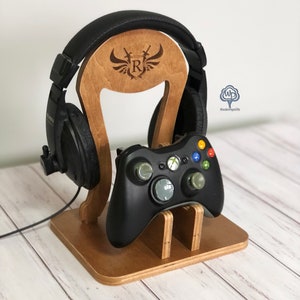 Fathers day gift for dad, Personalised Game controller stand, Gift for Daddy, Gamer gift, DJ gift, Game gift, Headphone hanger