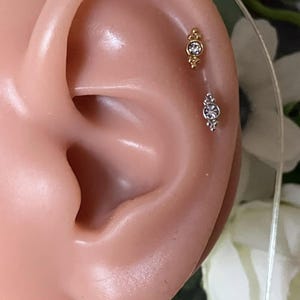 Dainty Flat Back Earring, Tragus Stud Earring, Helix Piercing Jewelry, Cartilage Stud, Threaded Jewelry, Labret Stud, Crystal Ball Long