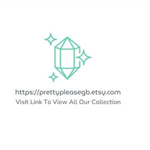 Puede incluir: Un dibujo de l&iacute;nea azul turquesa de una gema brillante con el texto "https://prettypleasegb.etsy.com Visita el enlace para ver toda nuestra colecci&oacute;n"