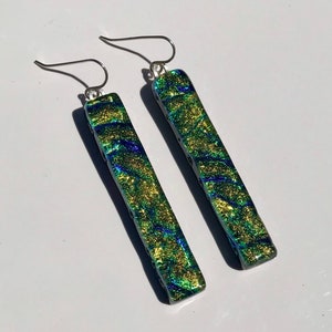 Green Ripple Dichroic Fused Glass Earrings with Solid Sterling Silver Ear Wires zdjęcie 4