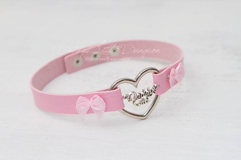BDSM DDLG Pink Daddy's Girl Charm Heart Day Collar Lolita Choker Satin Bows Pet Play Kitty Submissive Little Baby Kitten Petplay ABDL mature 