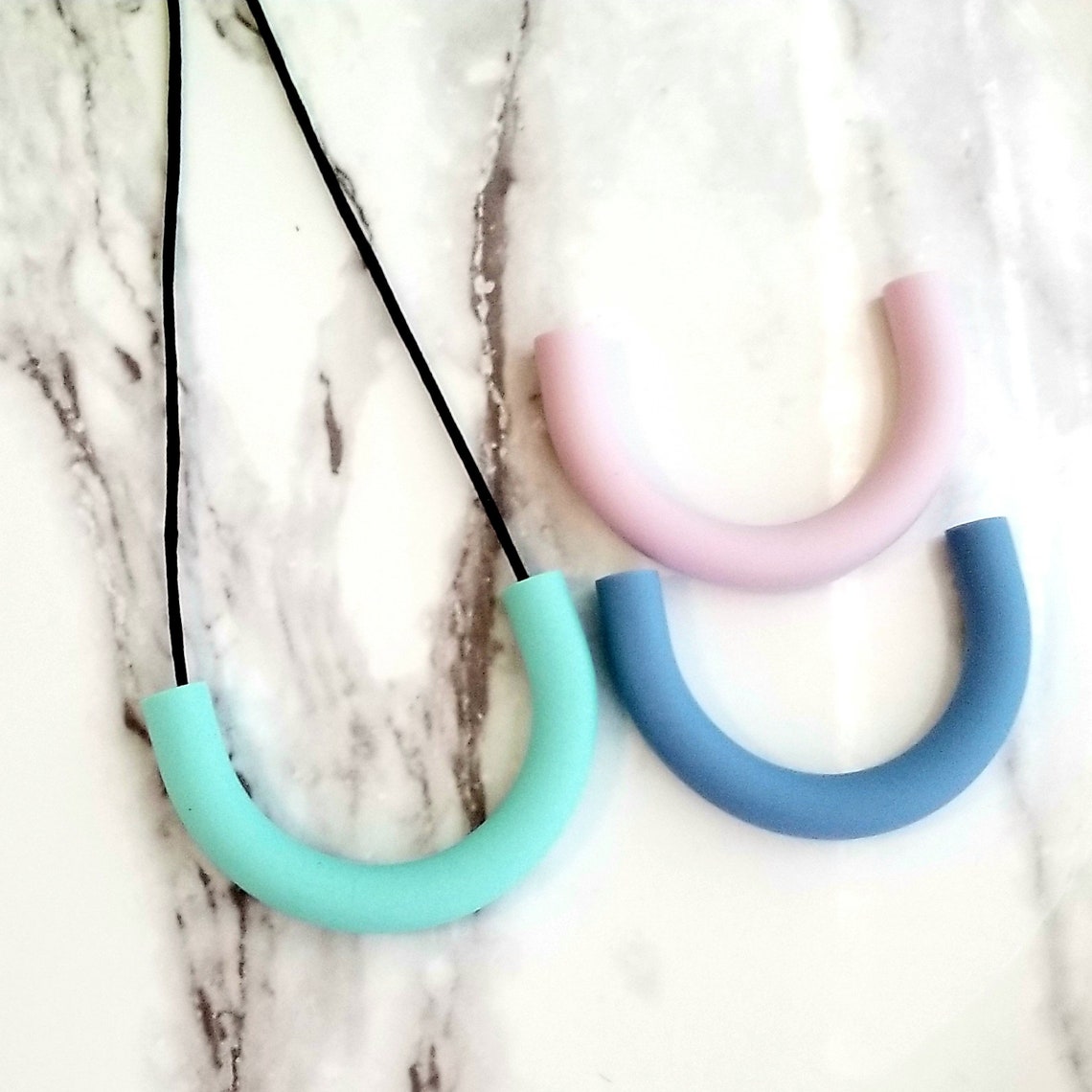 6 Colliers à Mâcher Sensoriels Pour Enfants – Silicone Alimentaire, Idéal Autisme, TDAH, Besoins Oraux