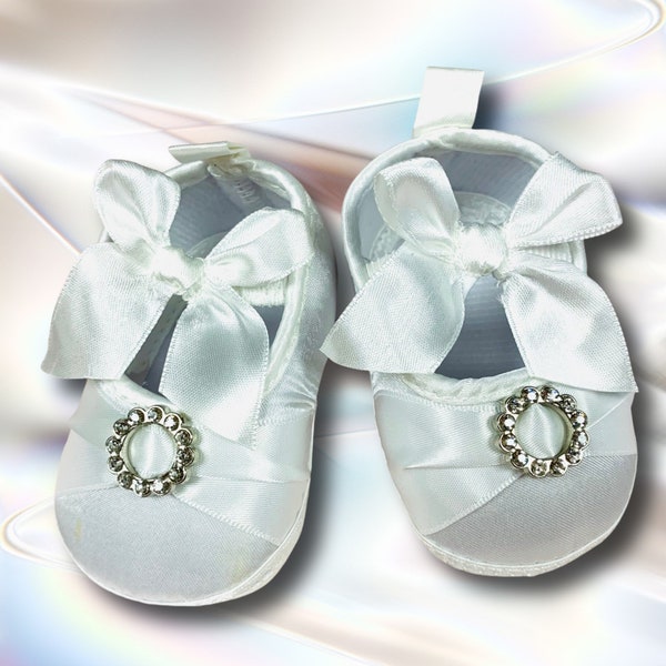 White Lace Shoes for baby Girl, Christening Shoes, Baptism Shoes, Rhinestone Shoes for Baby, Soft Sole Shoes, Crib shoes