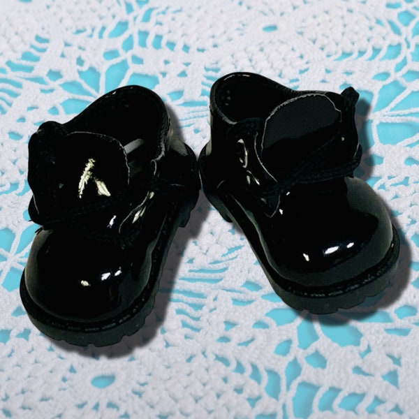 Black Glossy Shoes for Dolls, Glossy Shoes for 14 inch Dolls