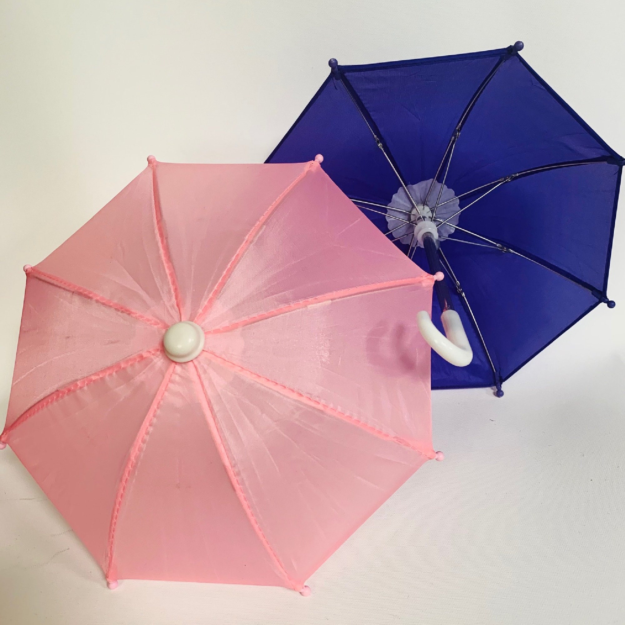 mini pink umbrella