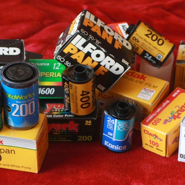 Single Roll of Random Expired 35mm Film - (UNEXPOSED) - Grab Bag of all types *Non-Returnable*