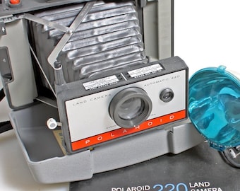 Polaroid Camera Outfit 220 with Accessories and Manual//Instant Film Camera
