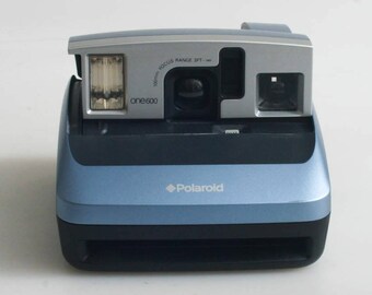 Polaroid one600 100mm focus range 3ft